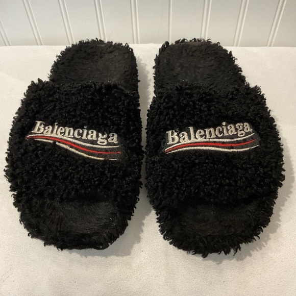 Balenciaga Sandals - Picture 1 of 5